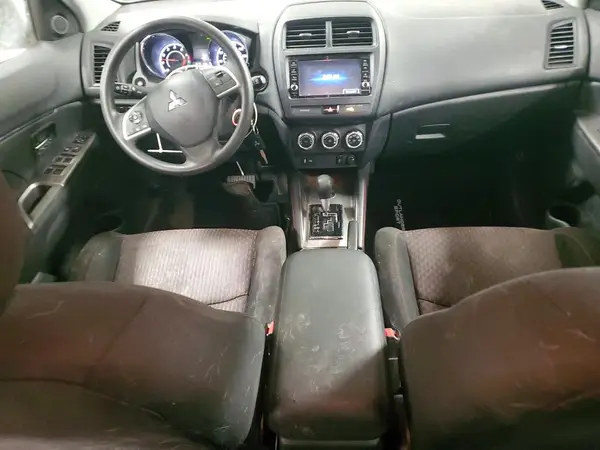 JA4AR3AU3JU022091 2018 MITSUBISHI OUTLANDER - Image 8