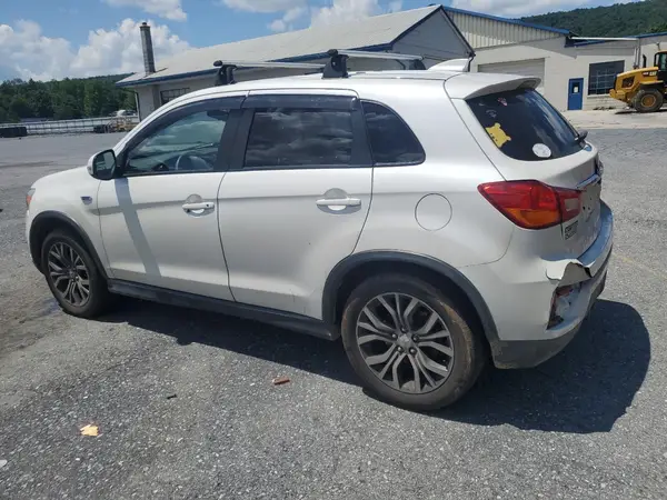 JA4AR3AU3JZ010705 2018 MITSUBISHI OUTLANDER - Image 2