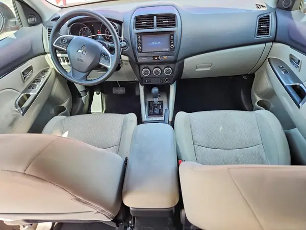 JA4AR3AU3JZ013474 2018 MITSUBISHI OUTLANDER - Image 8