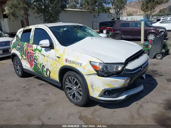 JA4AR3AU3JZ017492 2018 MITSUBISHI OUTLANDER - Image 1