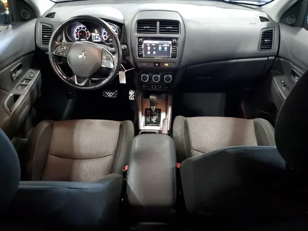 JA4AR3AU3JZ020960 2018 MITSUBISHI OUTLANDER - Image 8