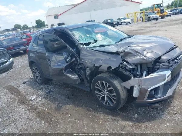 JA4AR3AU3KU004966 2019 MITSUBISHI OUTLANDER - Image 1