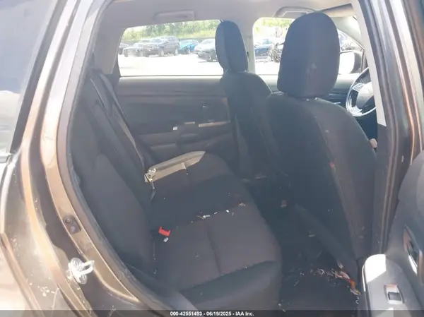 JA4AR3AU3KU004966 2019 MITSUBISHI OUTLANDER - Image 8