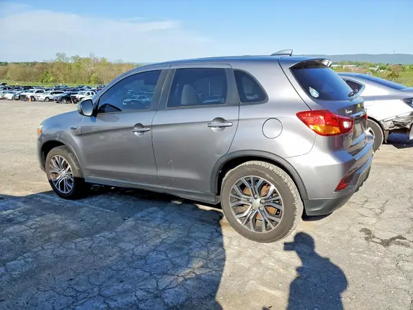 JA4AR3AU3KU006149 2019 MITSUBISHI OUTLANDER - Image 2