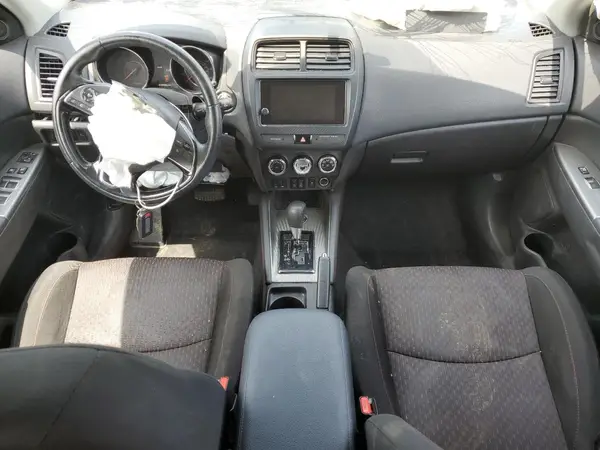 JA4AR3AU3KU011061 2019 MITSUBISHI OUTLANDER - Image 8