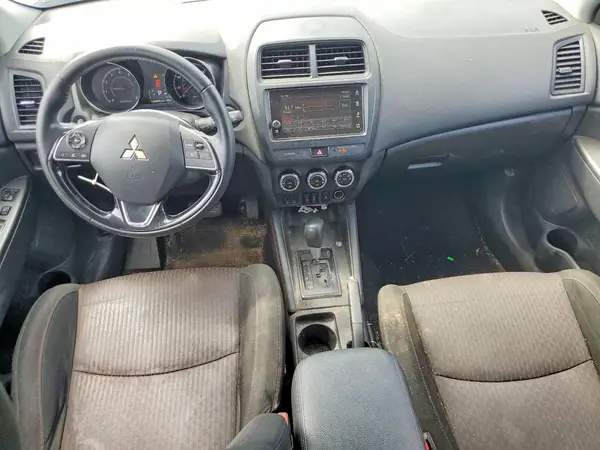 JA4AR3AU3KU014199 2019 MITSUBISHI OUTLANDER - Image 8