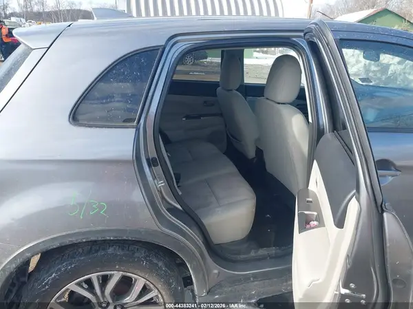 JA4AR3AU3KU014896 2019 MITSUBISHI OUTLANDER - Image 8