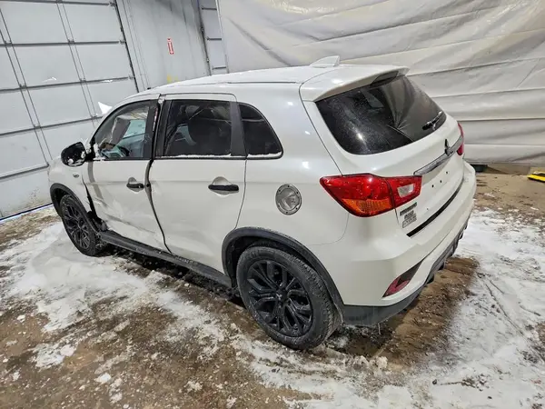 JA4AR3AU3KU016406 2019 MITSUBISHI OUTLANDER - Image 2