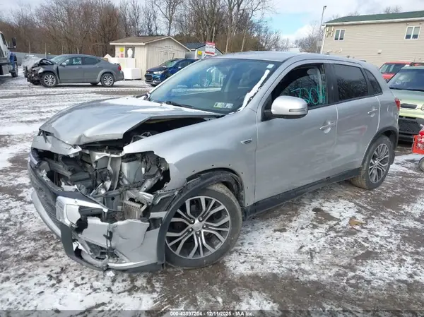 JA4AR3AU3KU024313 2019 MITSUBISHI OUTLANDER - Image 2