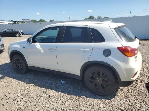 JA4AR3AU3KU024389 2019 MITSUBISHI OUTLANDER - Image 2