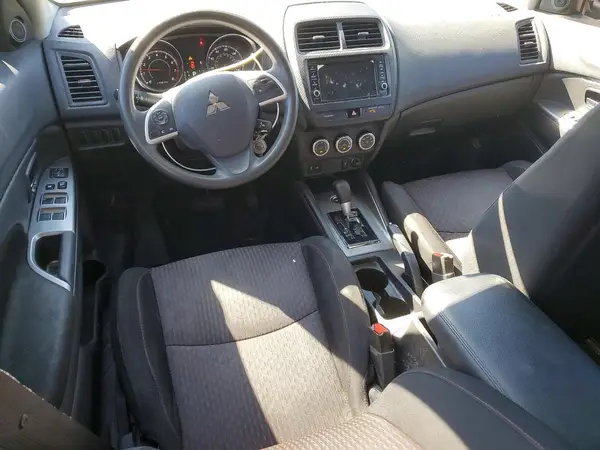 JA4AR3AU3KU026403 2019 MITSUBISHI OUTLANDER - Image 8
