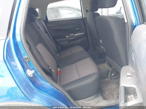 JA4AR3AU3KU030029 2019 MITSUBISHI OUTLANDER - Image 8