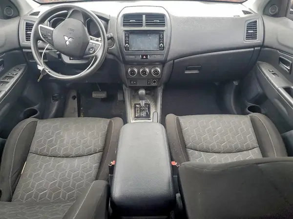 JA4AR3AU3LU014074 2020 MITSUBISHI OUTLANDER - Image 8