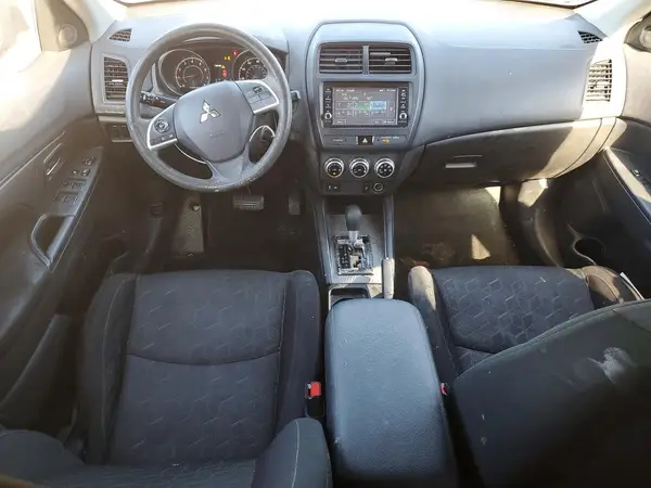 JA4AR3AU3LU014382 2020 MITSUBISHI OUTLANDER - Image 8