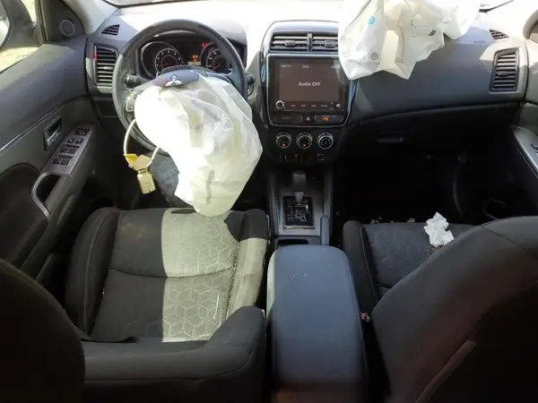 JA4AR3AU3LU017850 2020 MITSUBISHI OUTLANDER - Image 8