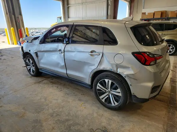 JA4AR3AU3LU018383 2020 MITSUBISHI OUTLANDER - Image 2