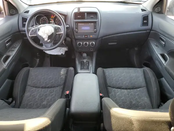 JA4AR3AU3LU025947 2020 MITSUBISHI OUTLANDER - Image 8