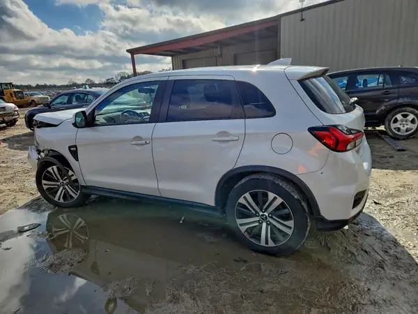 JA4AR3AU3LU027374 2020 MITSUBISHI OUTLANDER - Image 2
