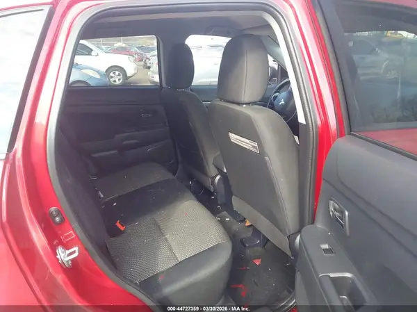 JA4AR3AU4GZ026565 2016 MITSUBISHI OUTLANDER - Image 8