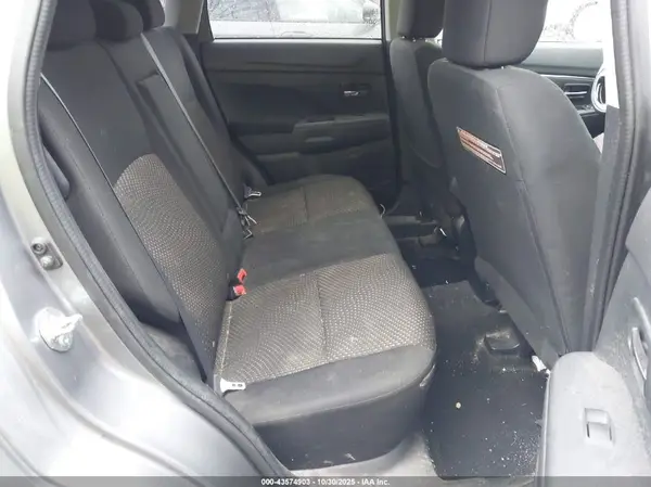 JA4AR3AU4GZ038425 2016 MITSUBISHI OUTLANDER - Image 8