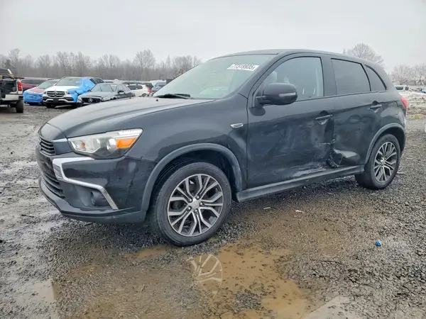 JA4AR3AU4HZ001666 2017 MITSUBISHI OUTLANDER - Image 1