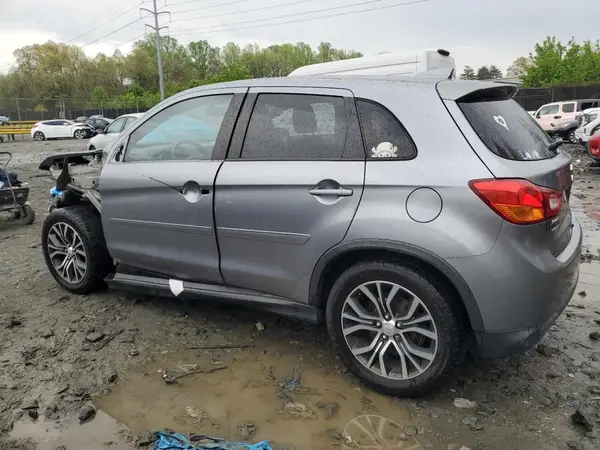 JA4AR3AU4HZ009458 2017 MITSUBISHI OUTLANDER - Image 2