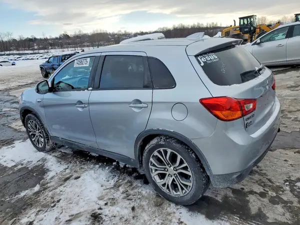 JA4AR3AU4HZ011291 2017 MITSUBISHI OUTLANDER - Image 2
