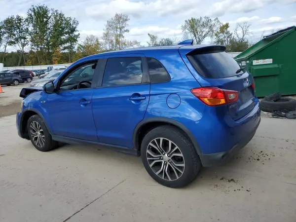 JA4AR3AU4HZ018273 2017 MITSUBISHI OUTLANDER - Image 2
