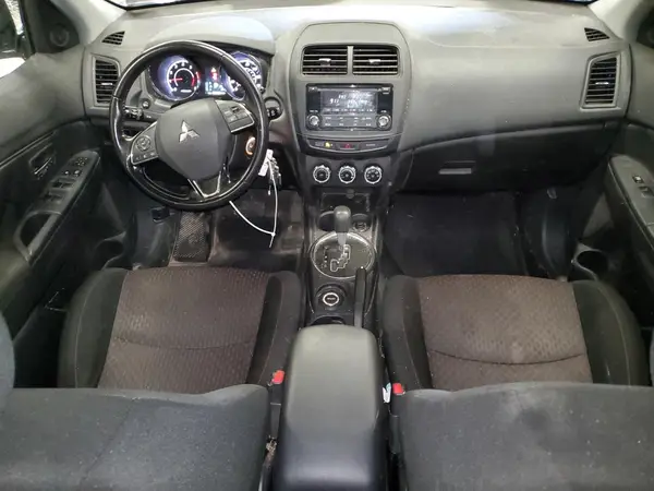 JA4AR3AU4HZ022940 2017 MITSUBISHI OUTLANDER - Image 8