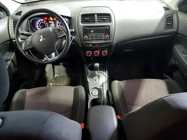 JA4AR3AU4HZ032299 2017 MITSUBISHI OUTLANDER - Image 8