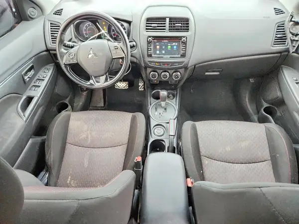 JA4AR3AU4HZ032481 2017 MITSUBISHI OUTLANDER - Image 8