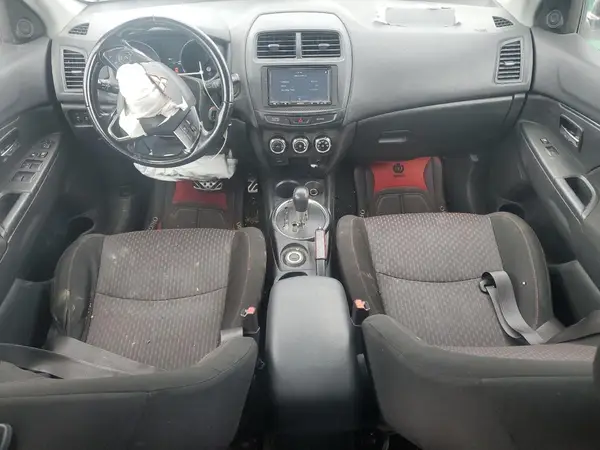 JA4AR3AU4HZ045358 2017 MITSUBISHI OUTLANDER - Image 8