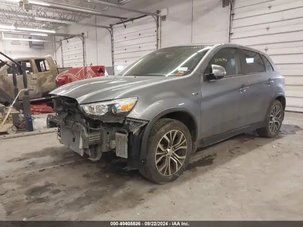 JA4AR3AU4HZ060281 2017 MITSUBISHI OUTLANDER - Image 2