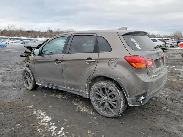 JA4AR3AU4HZ060703 2017 MITSUBISHI OUTLANDER - Image 2