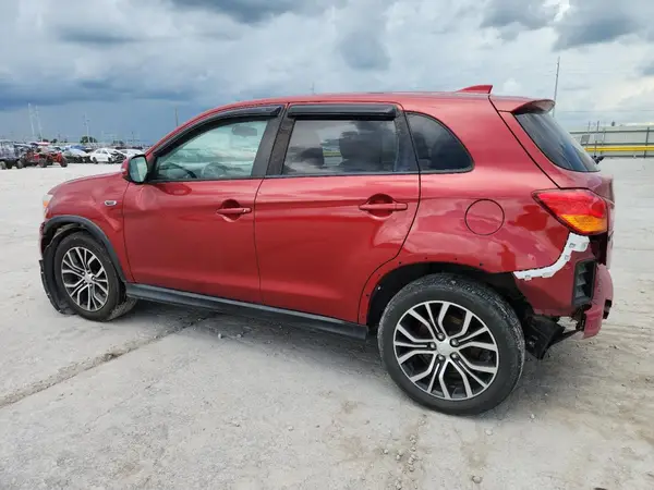JA4AR3AU4HZ069580 2017 MITSUBISHI OUTLANDER - Image 2