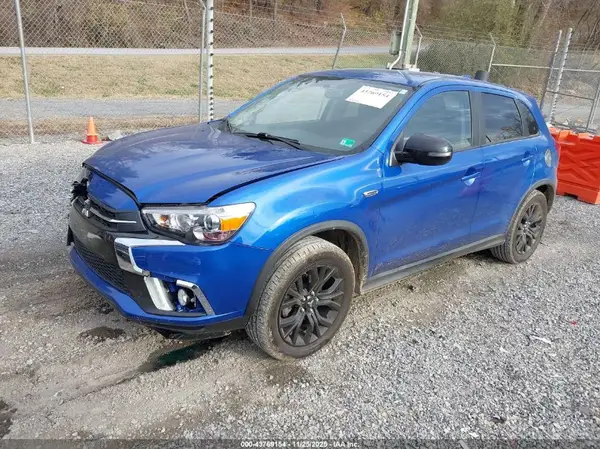 JA4AR3AU4JU008779 2018 MITSUBISHI OUTLANDER - Image 2