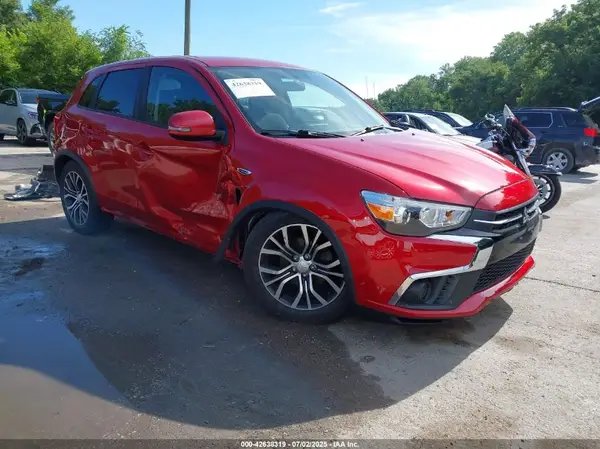 JA4AR3AU4JZ002709 2018 MITSUBISHI OUTLANDER - Image 1