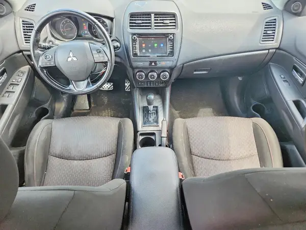JA4AR3AU4JZ021437 2018 MITSUBISHI OUTLANDER - Image 8