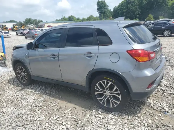JA4AR3AU4JZ036147 2018 MITSUBISHI OUTLANDER - Image 2