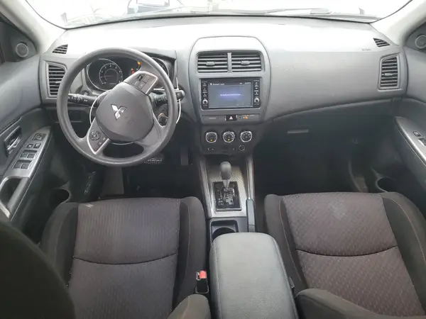 JA4AR3AU4JZ036147 2018 MITSUBISHI OUTLANDER - Image 8