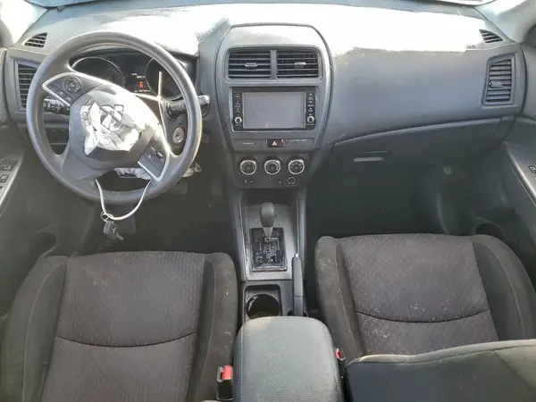 JA4AR3AU4JZ036245 2018 MITSUBISHI OUTLANDER - Image 8