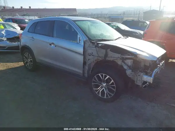 JA4AR3AU4KU001249 2019 MITSUBISHI OUTLANDER - Image 1