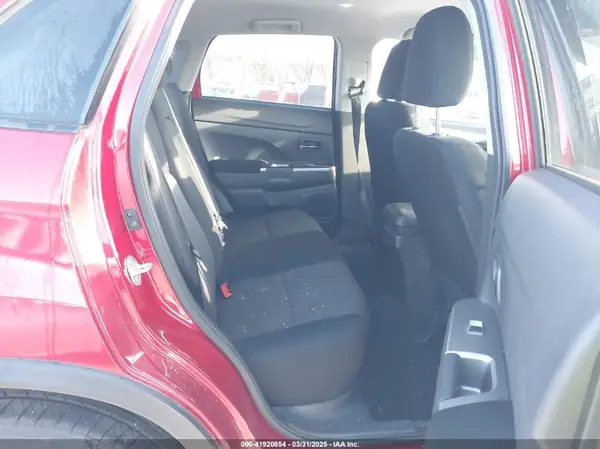 JA4AR3AU4KU004281 2019 MITSUBISHI OUTLANDER - Image 8
