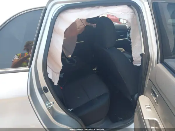 JA4AR3AU4KU009156 2019 MITSUBISHI OUTLANDER - Image 8