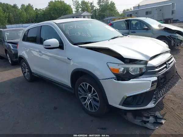 JA4AR3AU4KU009495 2019 MITSUBISHI OUTLANDER - Image 1