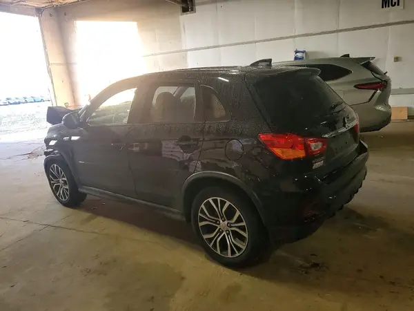 JA4AR3AU4KU011327 2019 MITSUBISHI OUTLANDER - Image 2