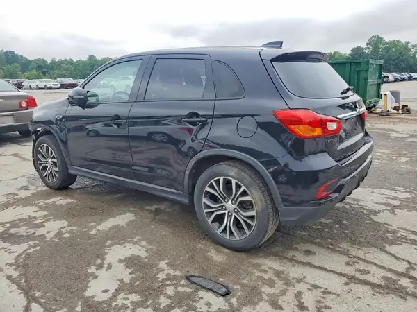 JA4AR3AU4KU023848 2019 MITSUBISHI OUTLANDER - Image 2