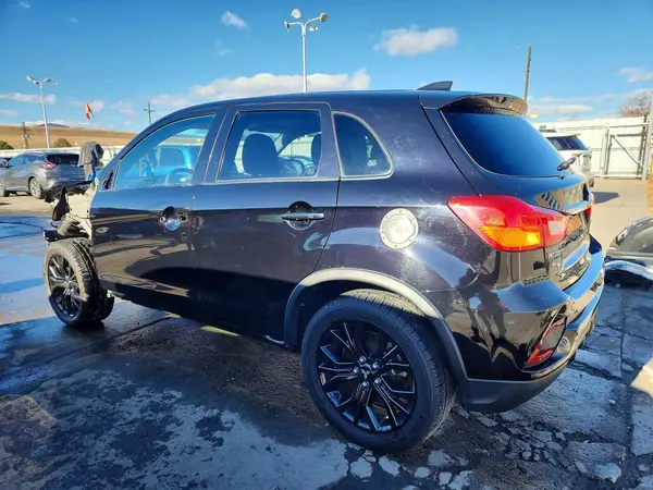 JA4AR3AU4KU025762 2019 MITSUBISHI OUTLANDER - Image 2