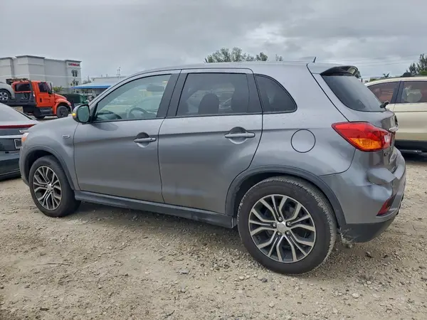 JA4AR3AU4KU028886 2019 MITSUBISHI OUTLANDER - Image 2