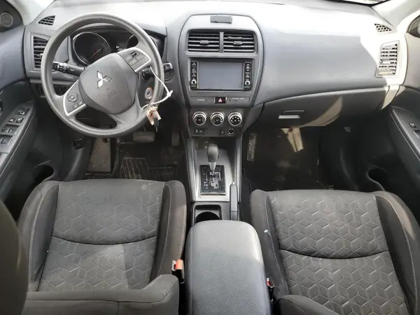 JA4AR3AU4LU000247 2020 MITSUBISHI OUTLANDER - Image 8